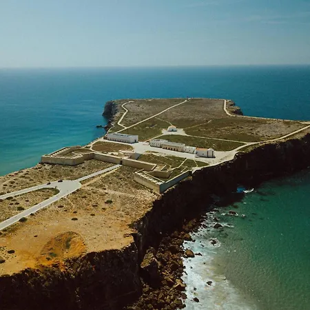Sunny, Modern With Terraces And Garden Sagres