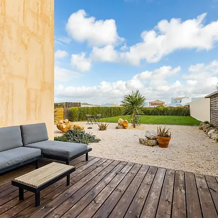 Sunny, Modern With Terraces And Garden Hébergement de vacances *